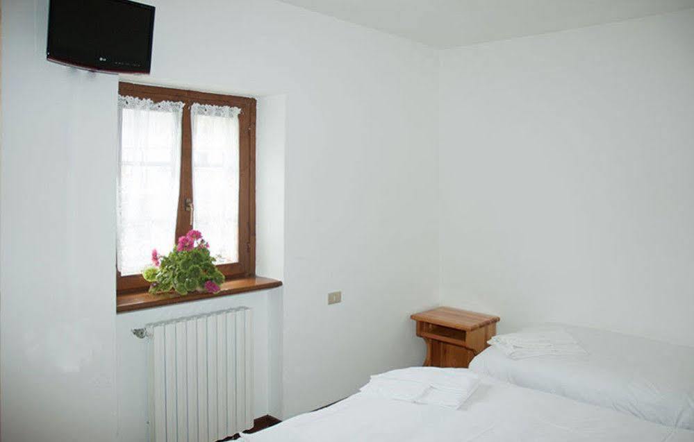 Casa Vacanze Ca' De Val カンポドルチーノ エクステリア 写真